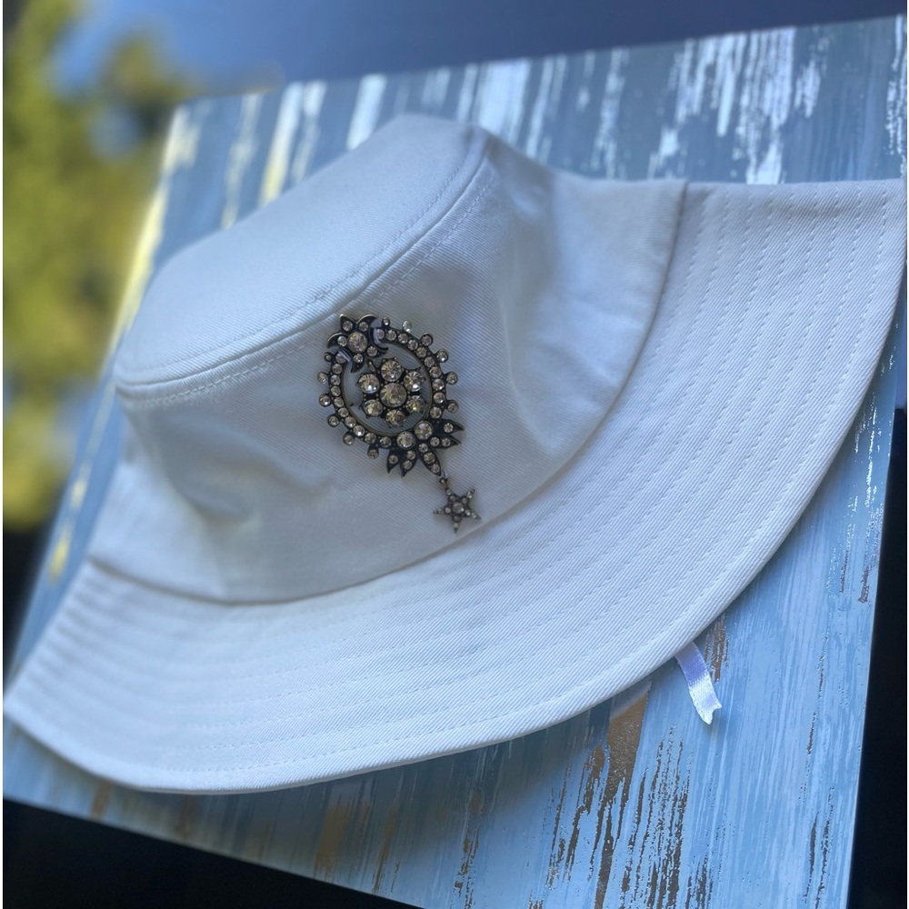 Bucket hat style women’s sun hat